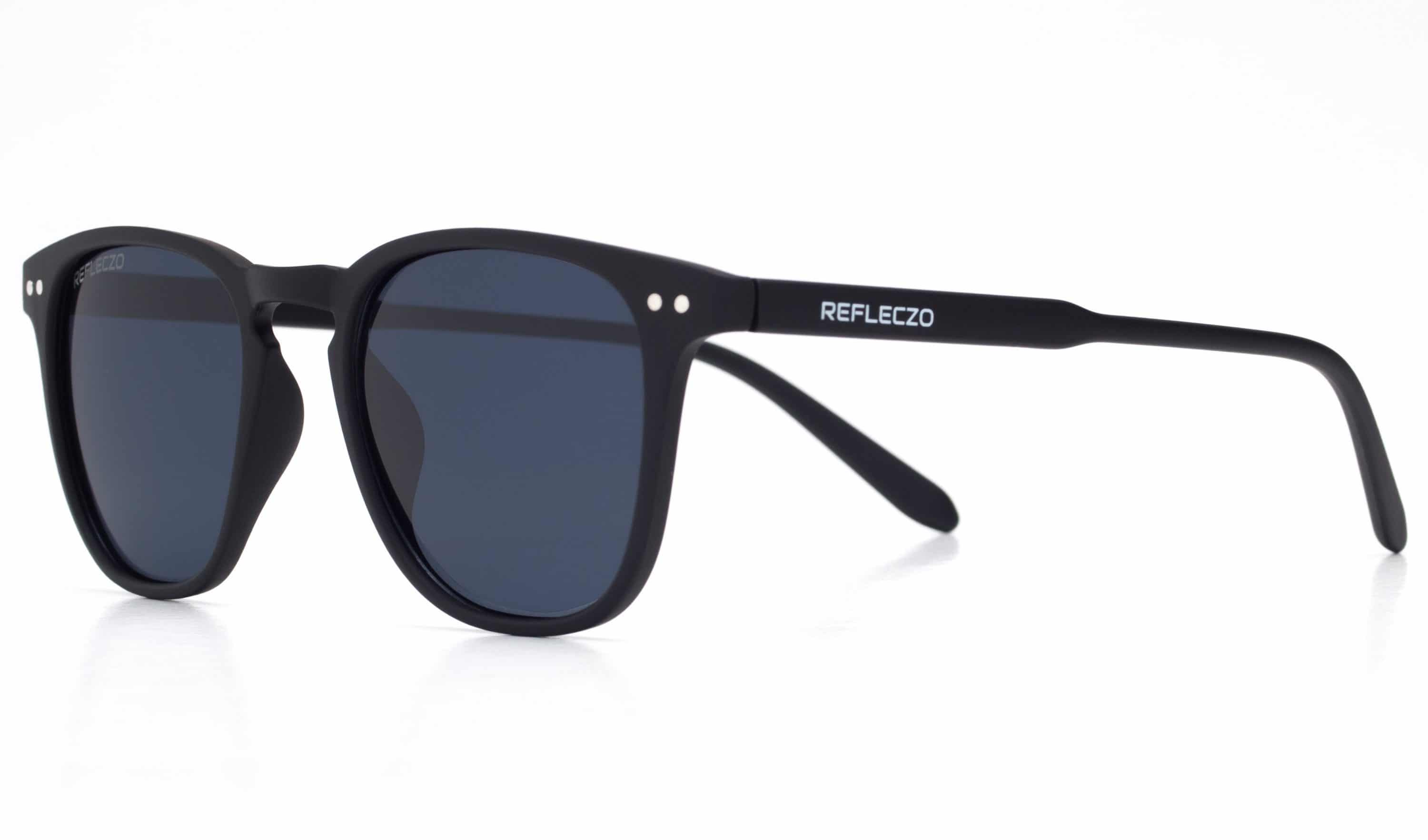 Alternative view of Cosmopolitan