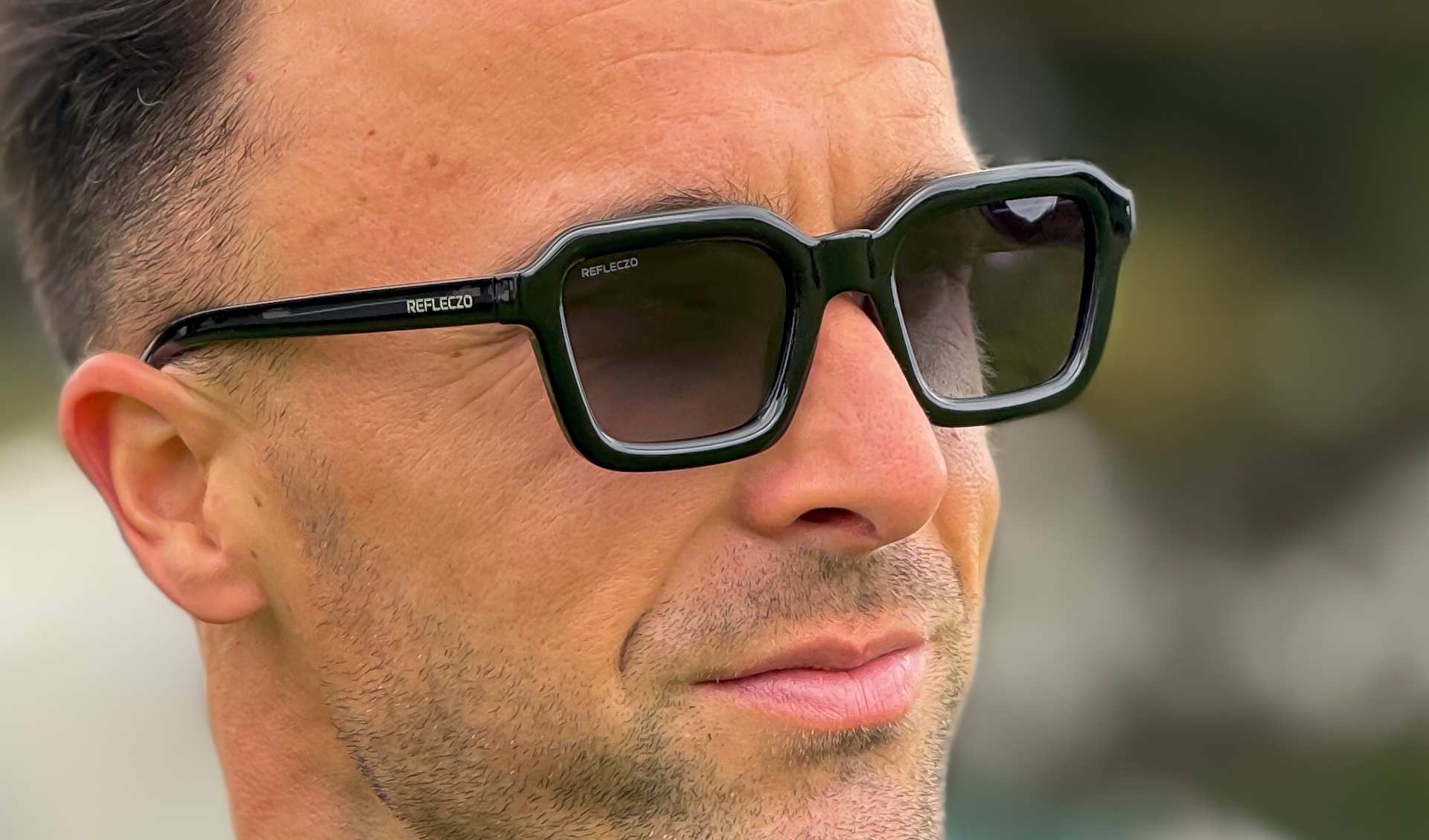 Alternative view of Maven Pretos